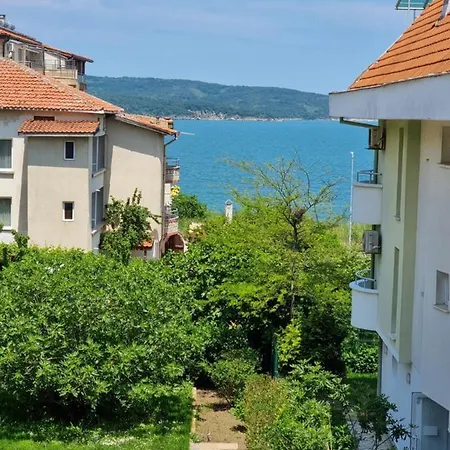 за гости мистрал Πριμόρσκο