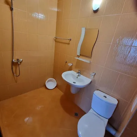 за гости мистрал 3* بريمورسكو