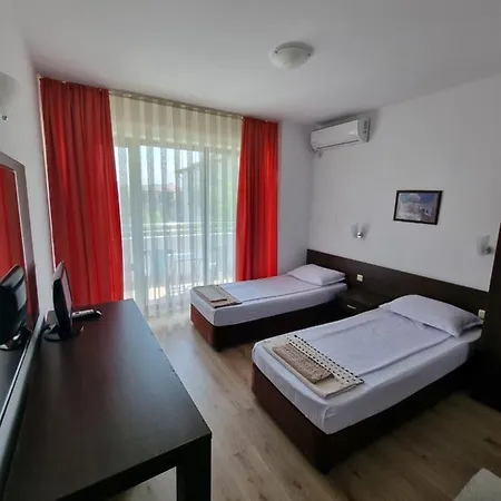 за гости мистрал Guest house *